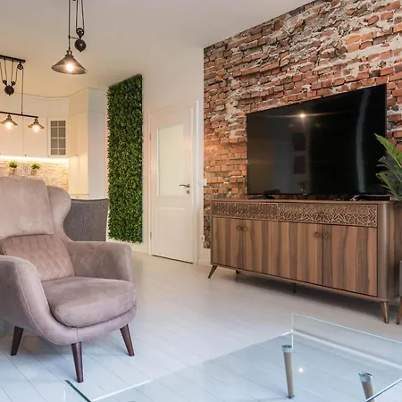 Sea Garden Luxury Апартамент