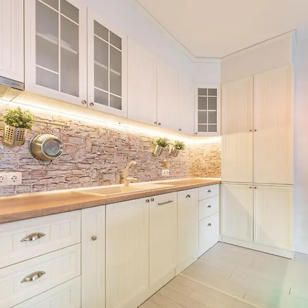 Апартамент Sea Garden Luxury