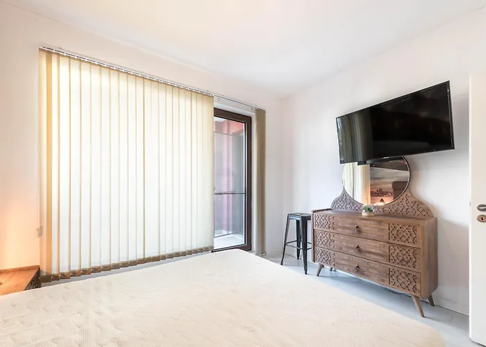 Sea Garden Luxury شقة فارنا