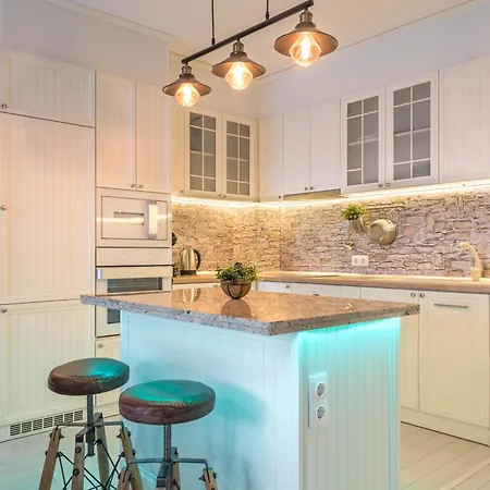 Sea Garden Luxury فارنا